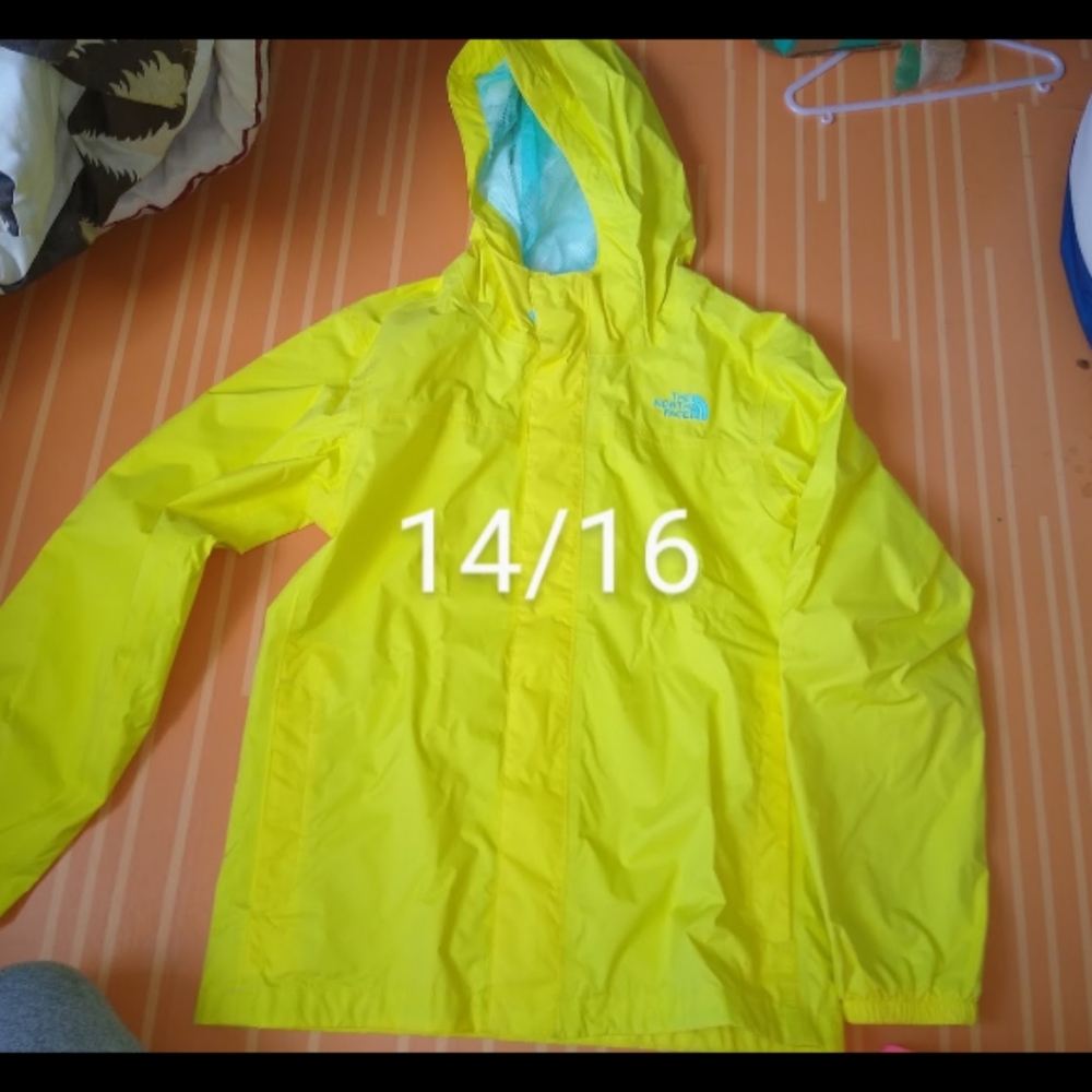 Girls 14/16 the north face rain coat